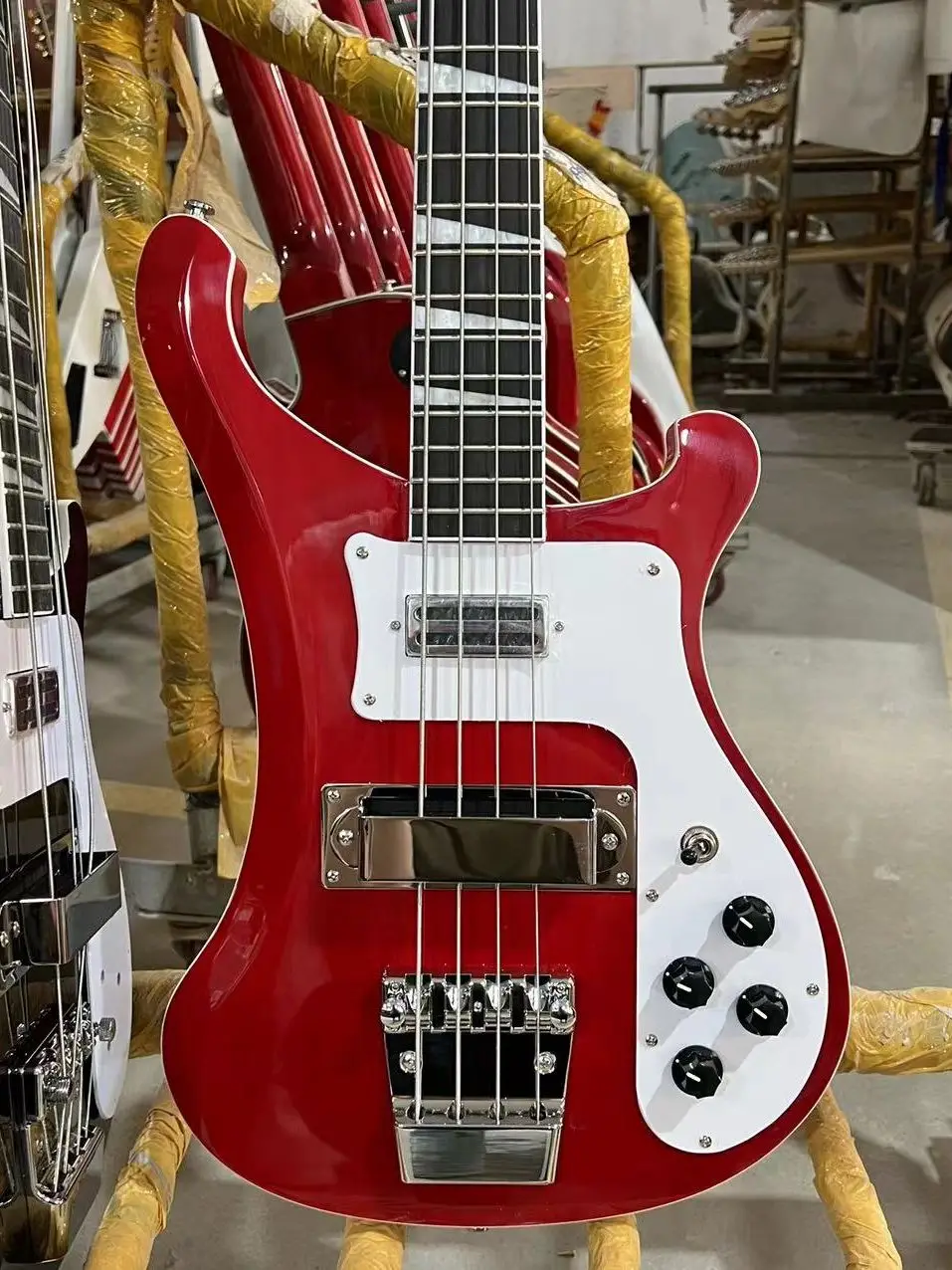 Comparing Rickenbacker Basses with Alternative Brands and Models插图