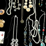 what is costume jewelry