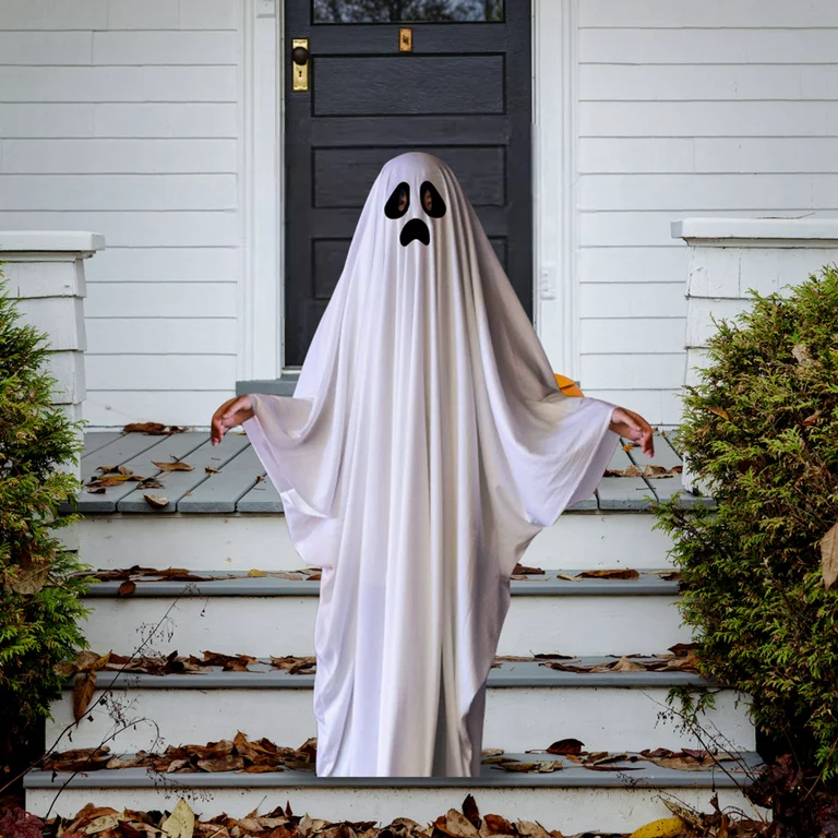 make a ghost costume out of a sheet