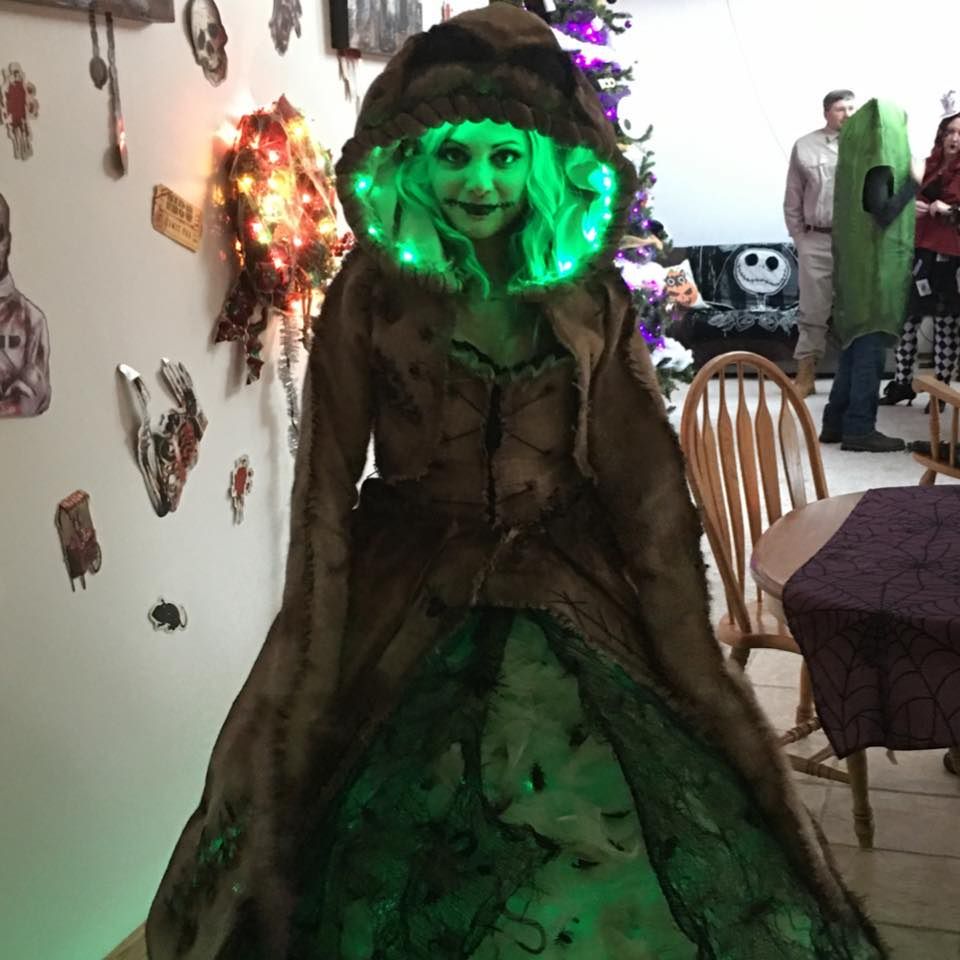 make oogie boogie costume