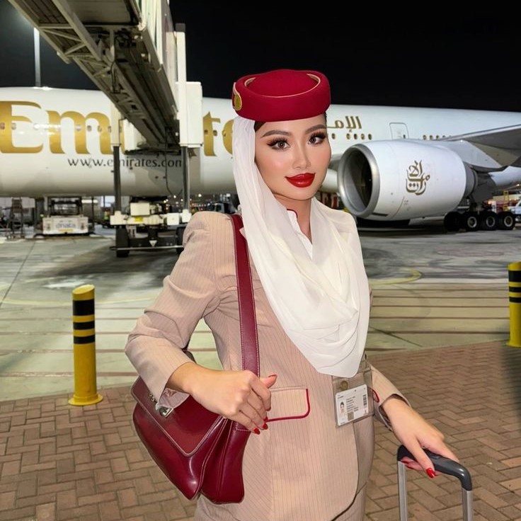 Emirates airline uniforms