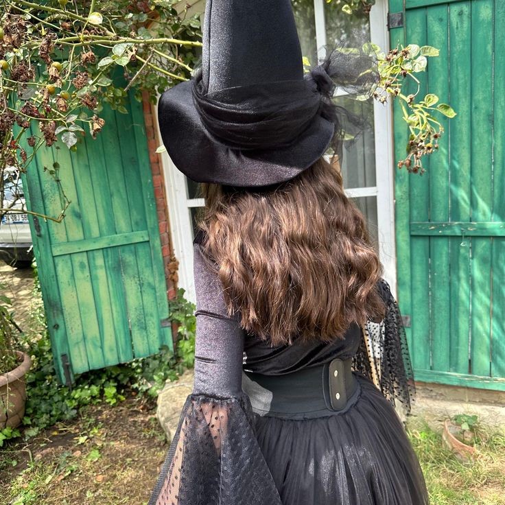 DIY witch costume